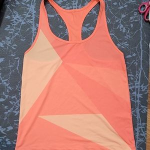 Under Armour Top Size Small